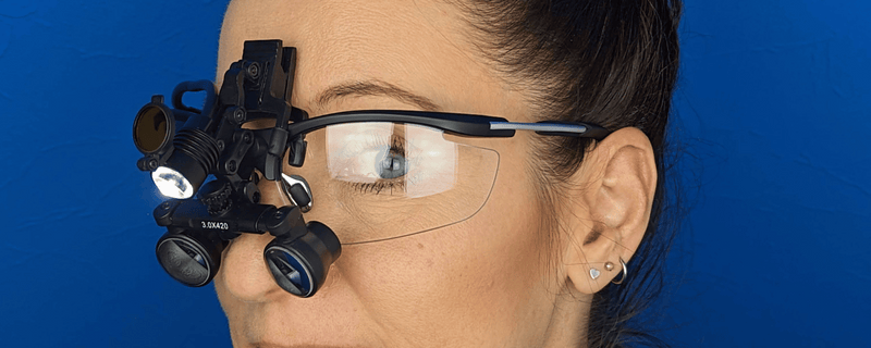 Lupenbrille mit Licht